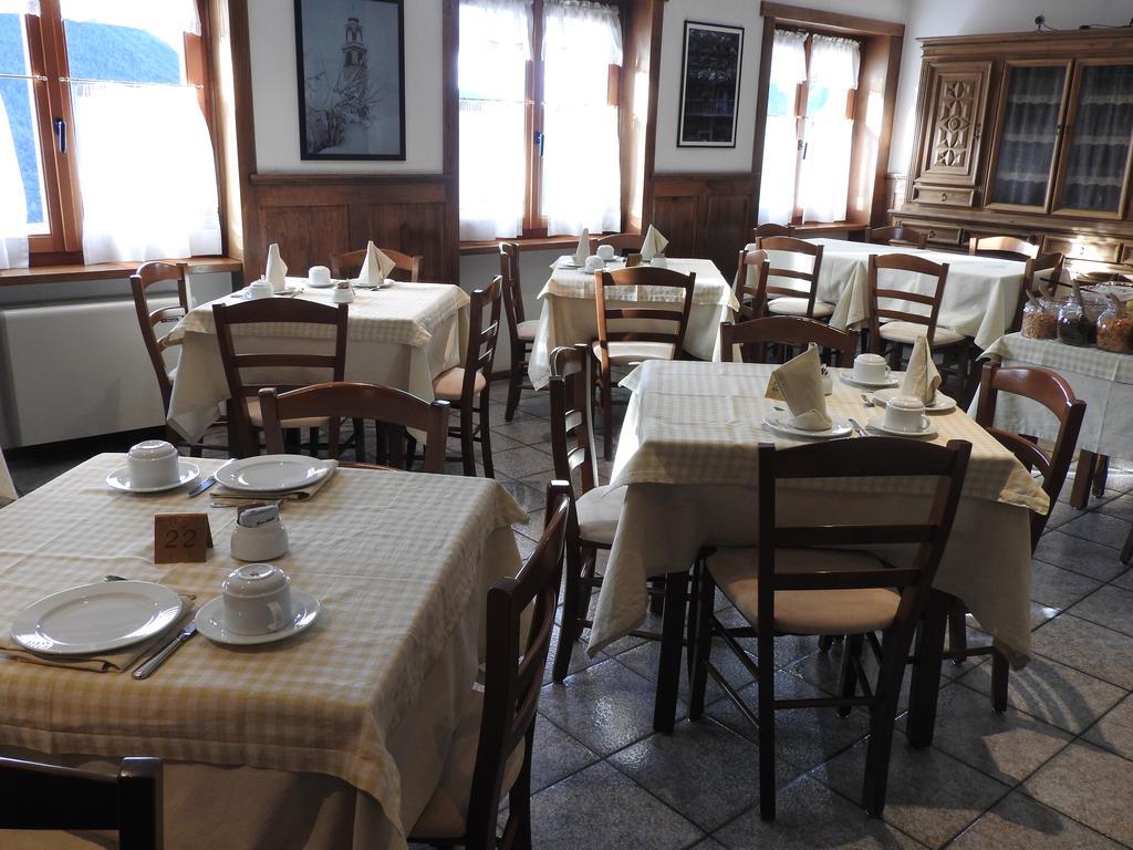 Hotel Le Clocher Champoluc Exterior foto